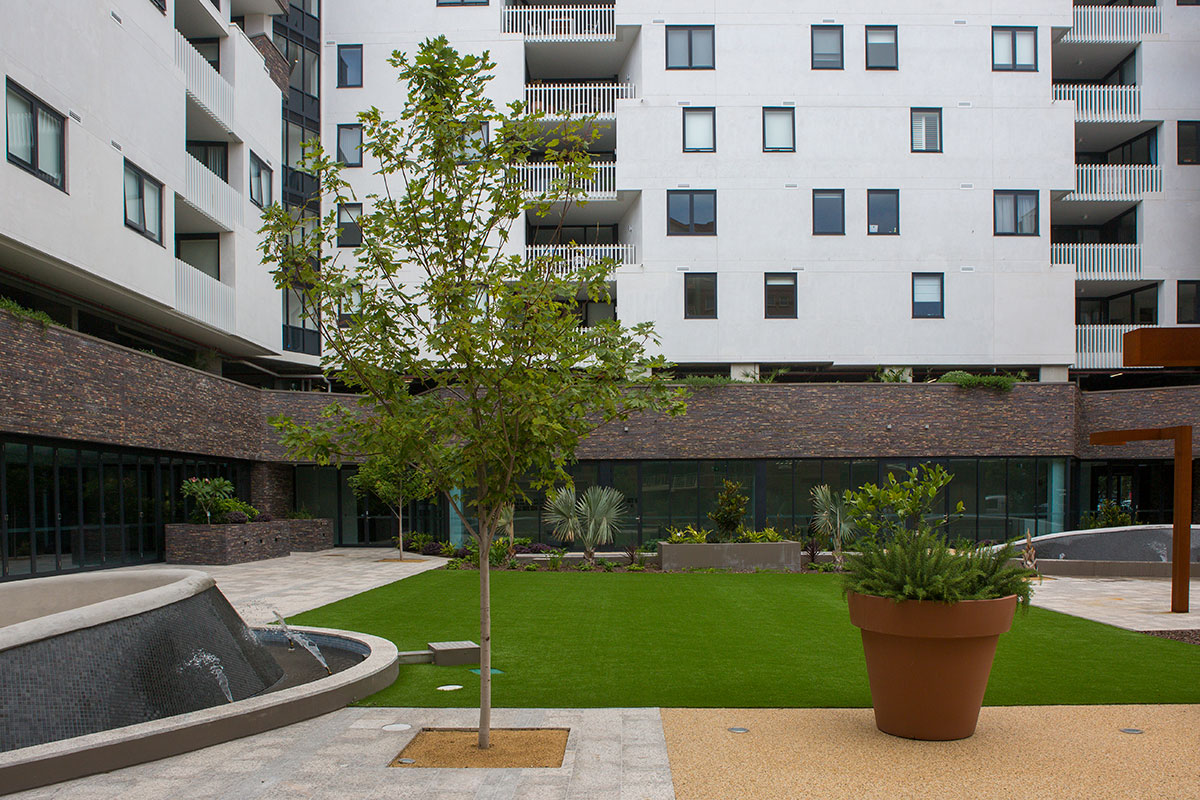 Parkside courtyard