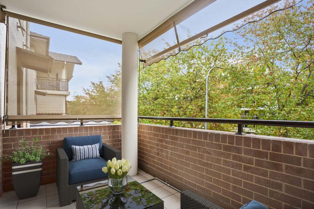 Macarthur Unit 13 balcony