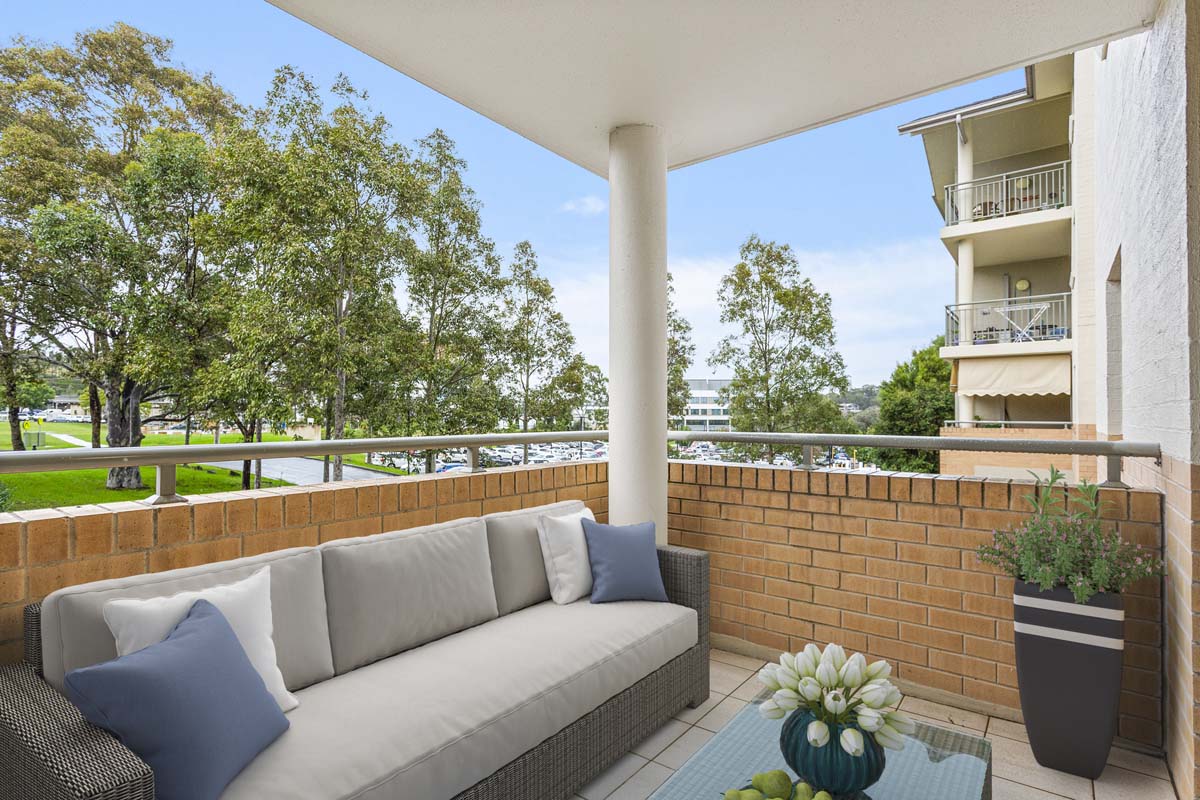 Macarthur Unit 84 balcony
