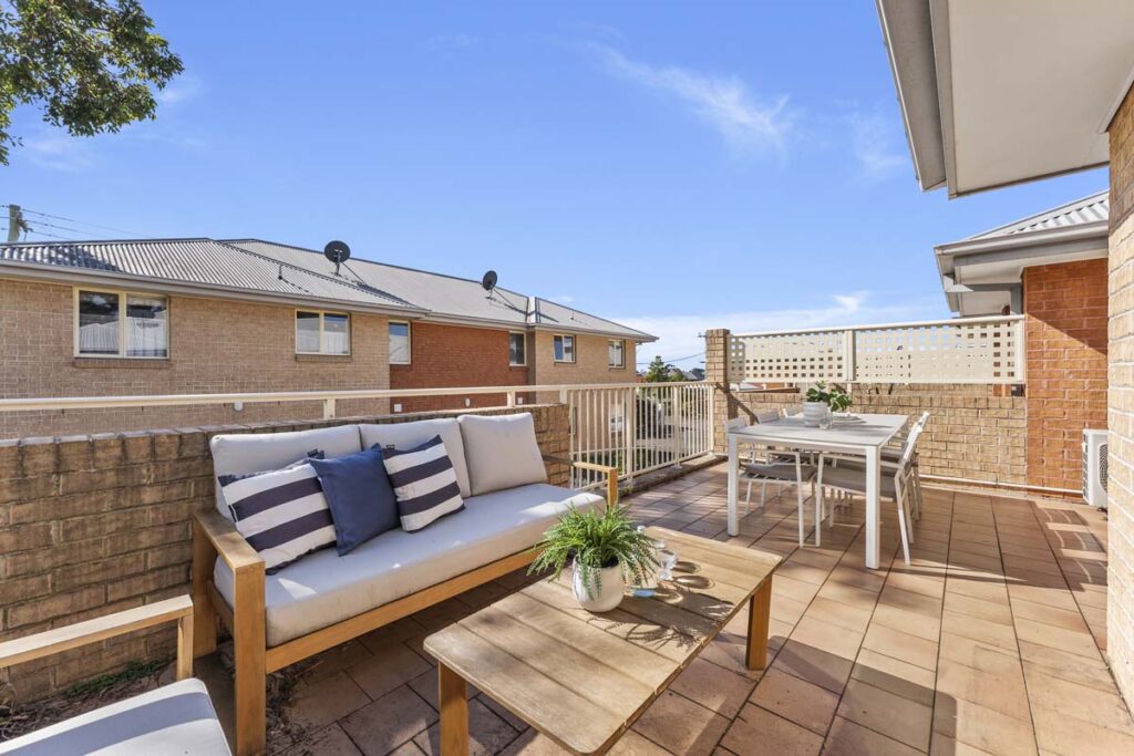 Seaview 11 Staged balcony