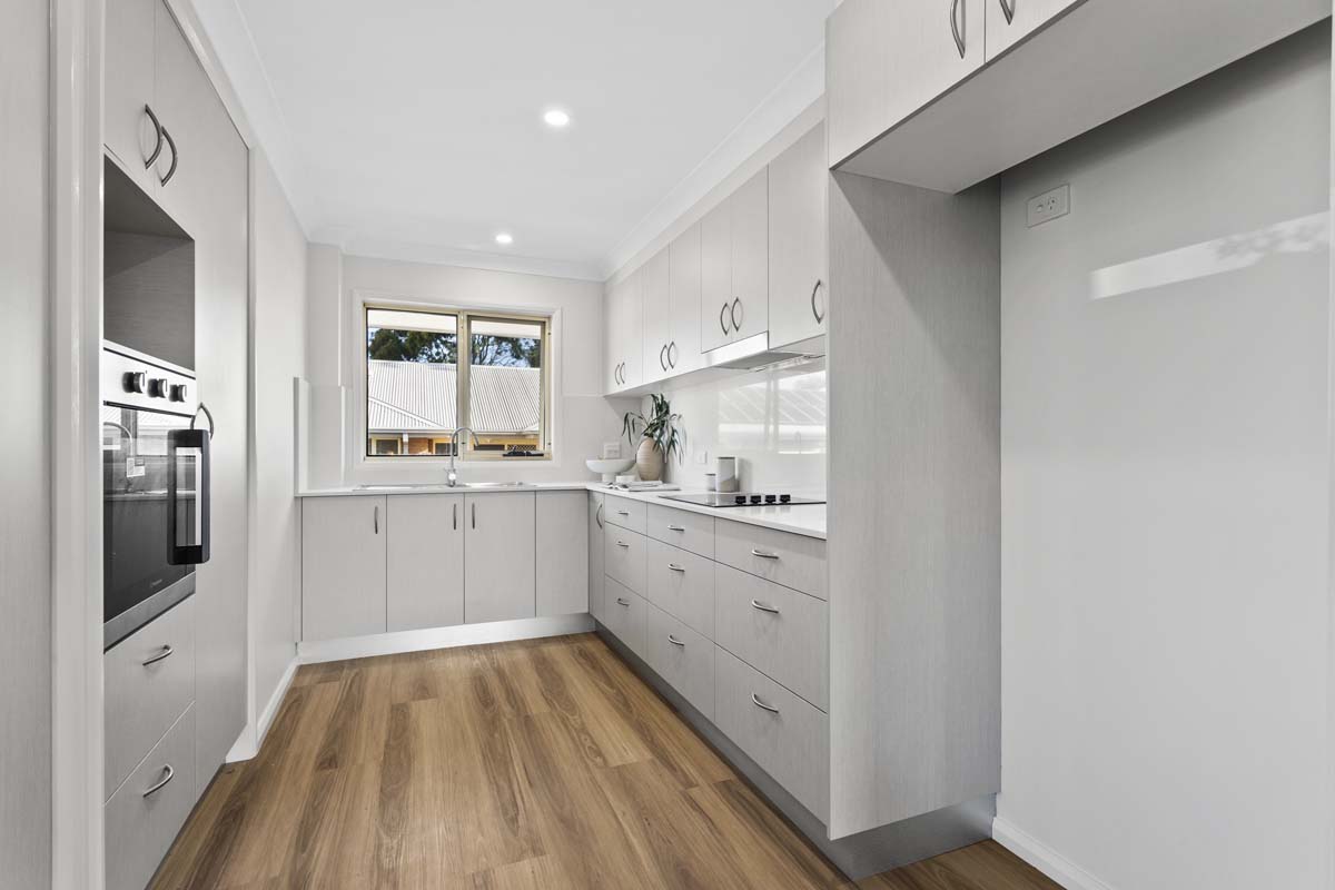 Seaview 4 staged kitchen