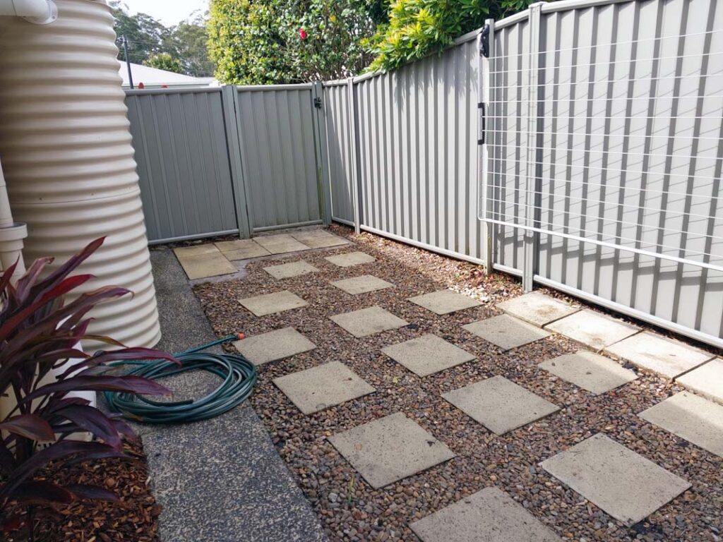 IRT The Palms Unit 58 courtyard 2