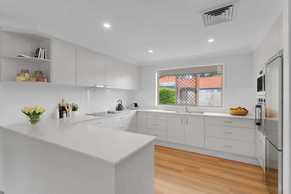 Unit 9 Greenwell Gardens KITCHEN (VS)