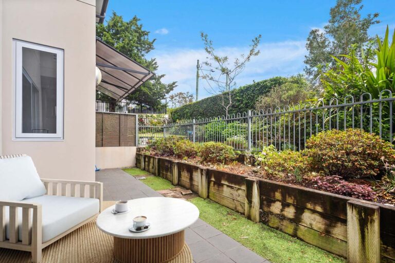 IRT Thomas Holt Stafford Court - Image 5