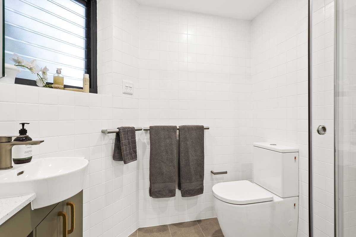 Diment 21 – One Bedroom Apartment – Bathroom