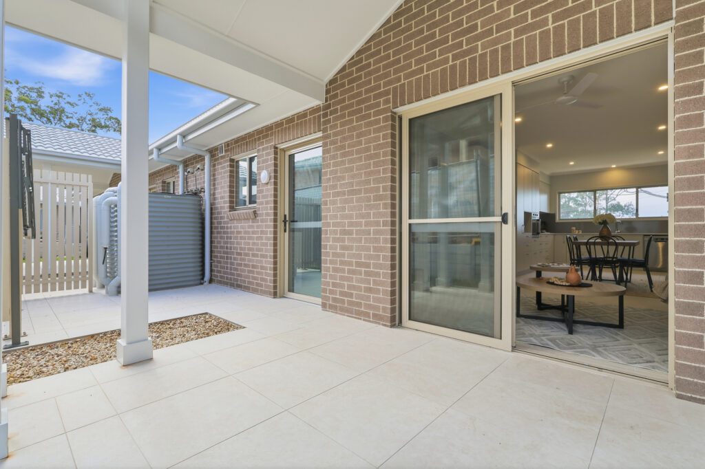 SGB 132 STAGED ALFRESCO