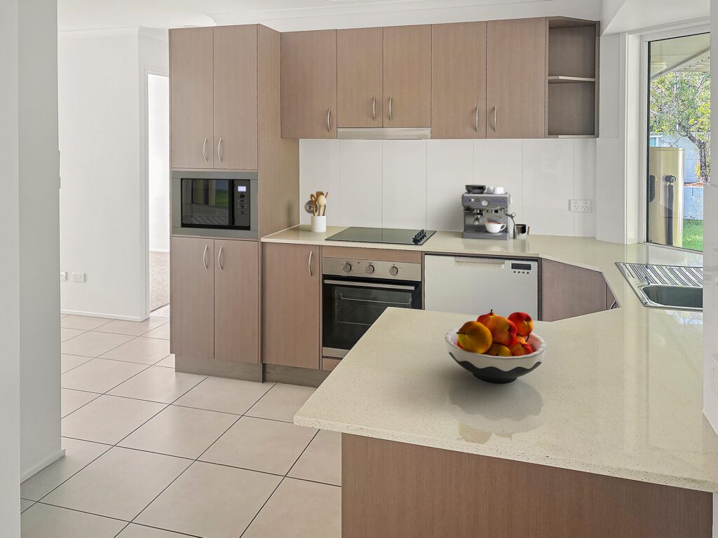 01 IRT Parklands kitchen 2