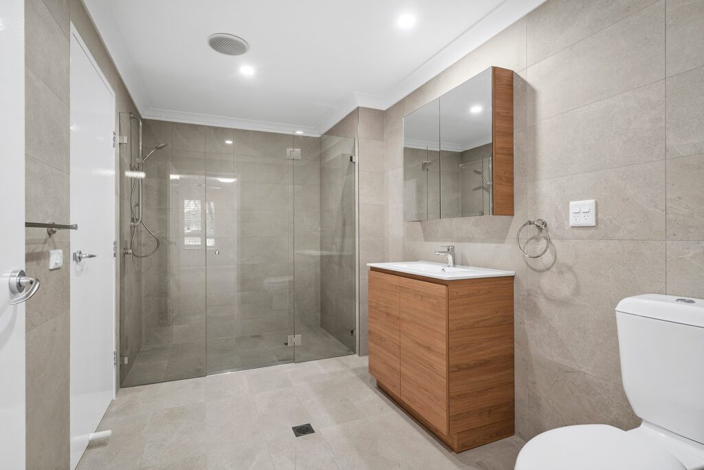 Macarthur 172 bathroom
