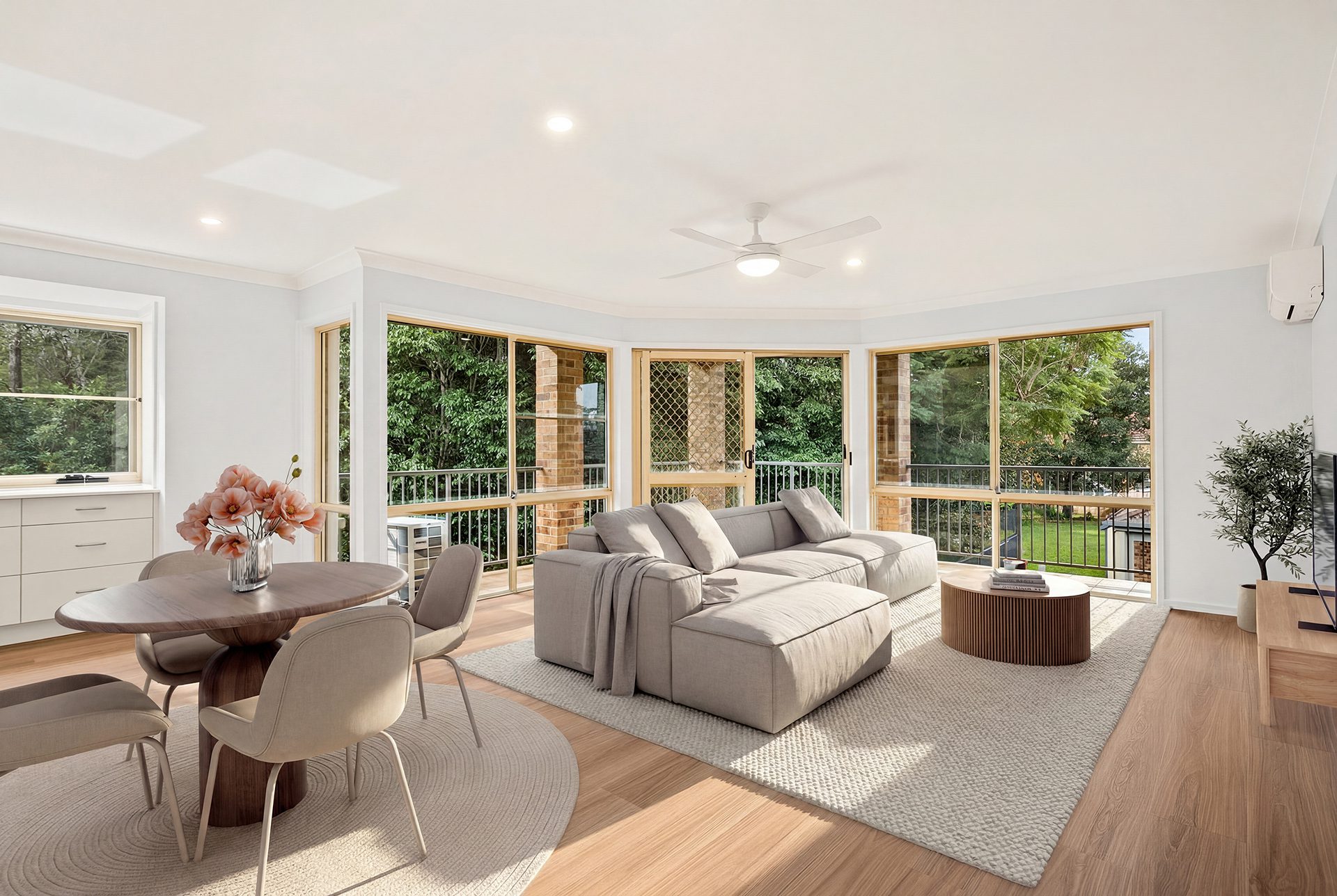 Tarrawanna Gardens 39 living dining