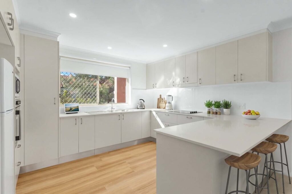 Greenwell Gardens 33 KITCHEN (VS)