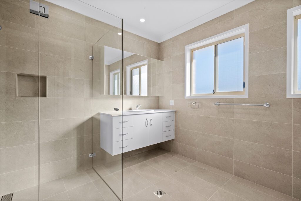 Towradgi Park Lodge Unit 22 bathroom