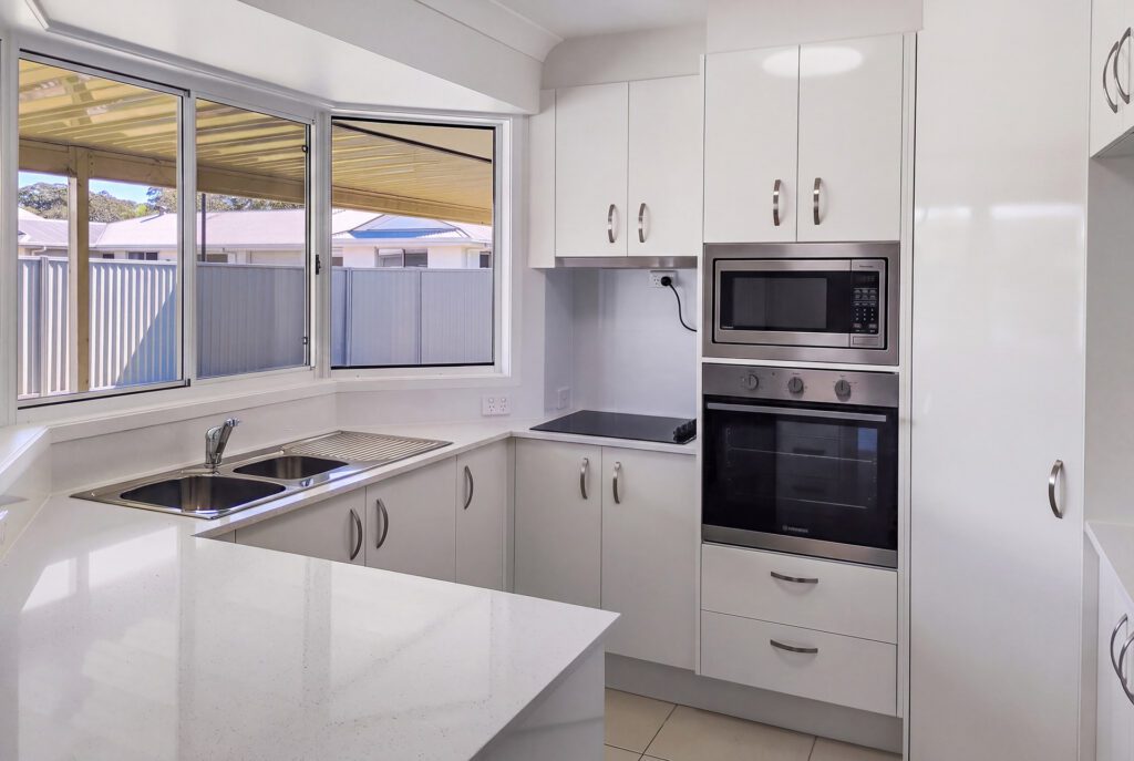 The Palms 132 kitchen