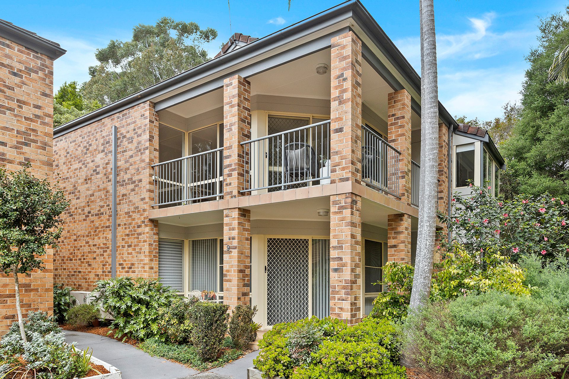 Unit 10 Staged Tarrawanna Gardens external