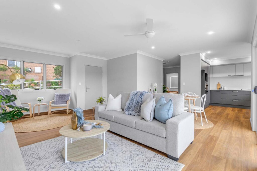 Dalmeny 122 Staged LOUNGE (2)